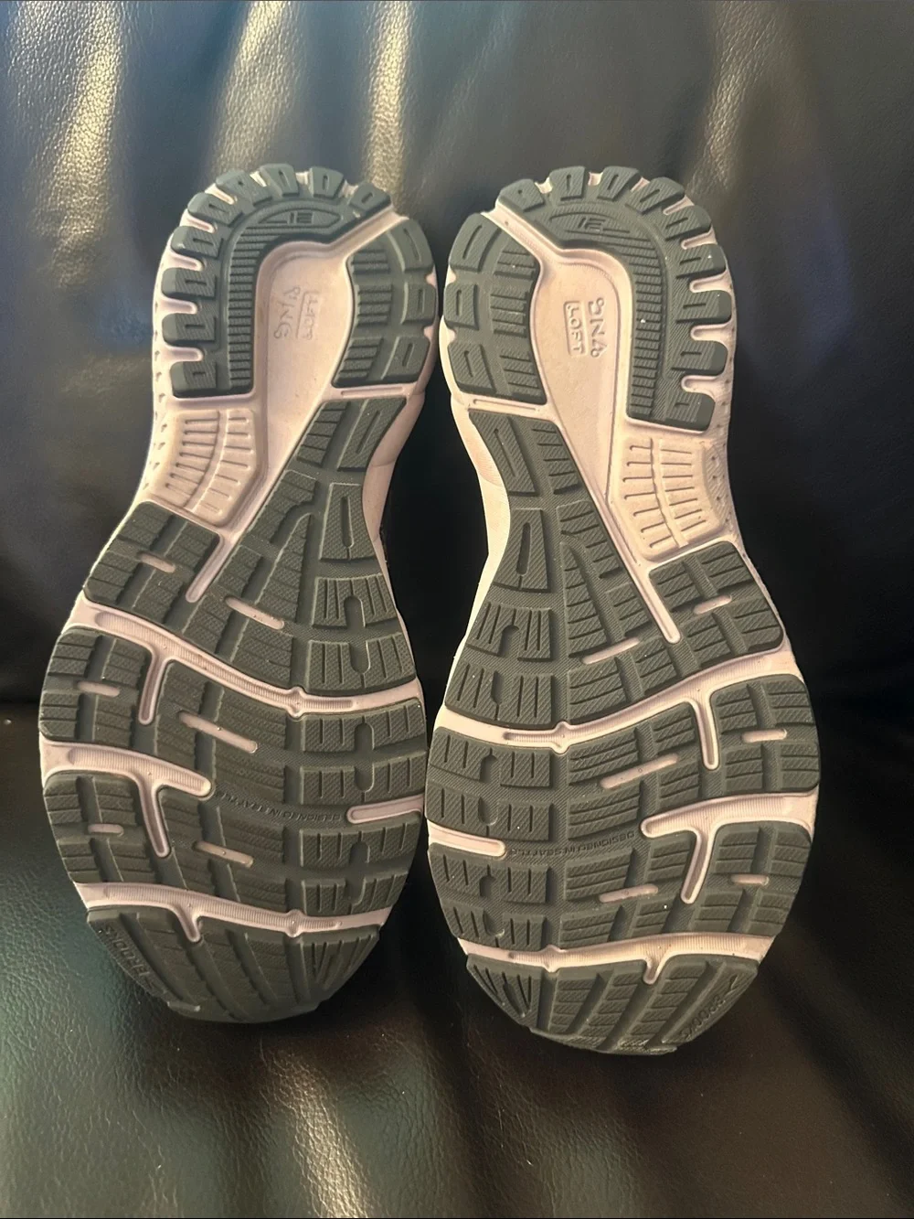 Brooks Women's Gray and Purple Running Sneakers